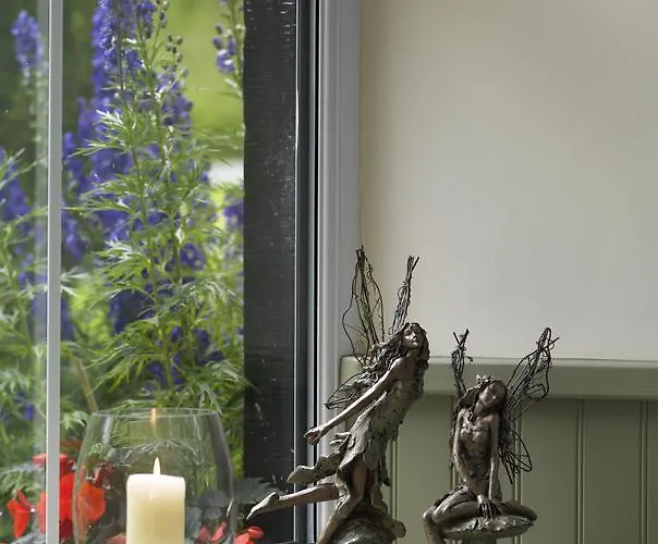 Hotel The In The Wood